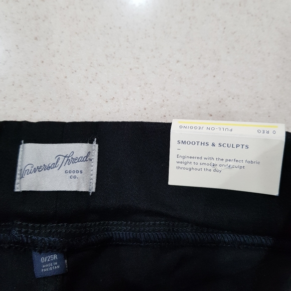 NWT UNIVERSAL THREAD Skinny Legs Black Denim Pull On Jegging Jeans Pants 0 25 - Picture 3 of 9